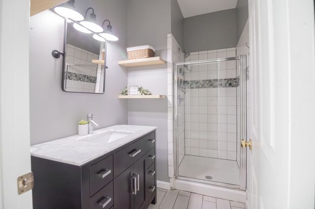 601 Laurel Hill Dr, Old Hickory, TN 37138