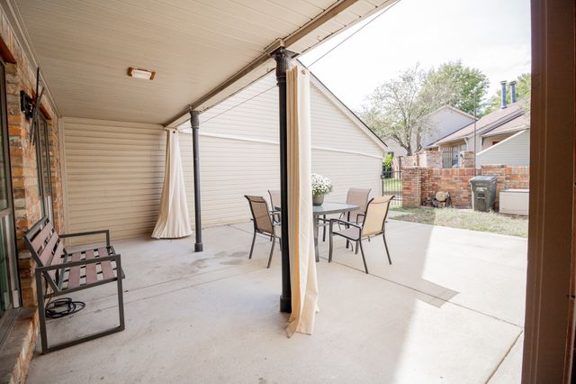 601 Laurel Hill Dr, Old Hickory, TN 37138