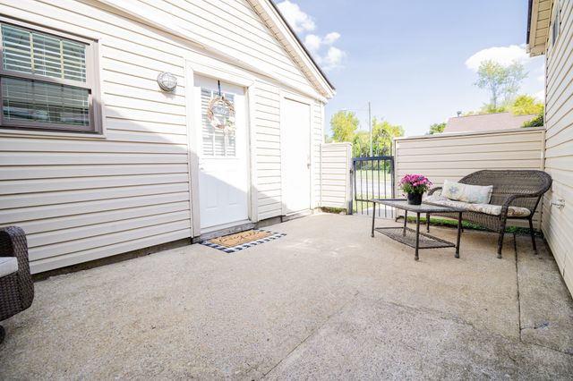 601 Laurel Hill Dr, Old Hickory, TN 37138