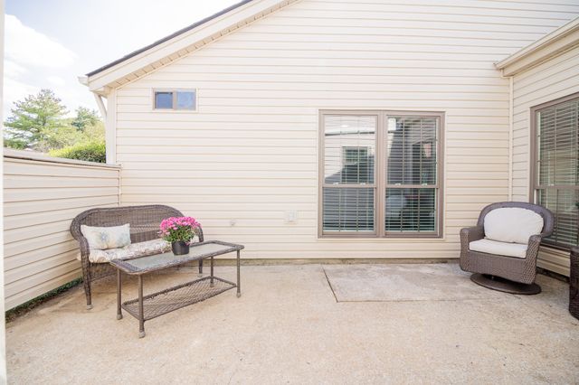 601 Laurel Hill Dr, Old Hickory, TN 37138