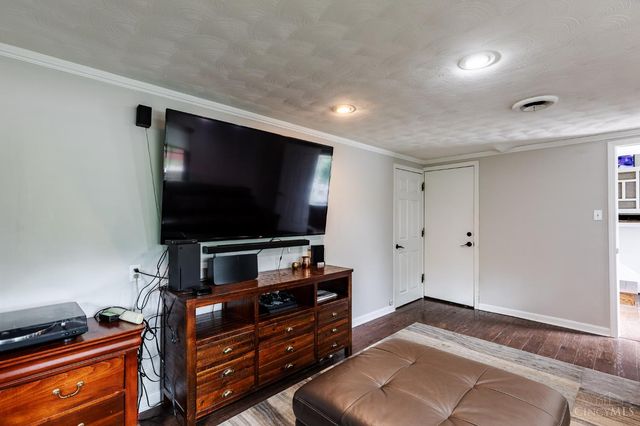 7249 Longfield Drive, Madeira, OH 45243