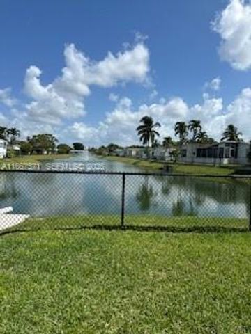 35250 SW 177th Ct 182, Homestead, FL 33034