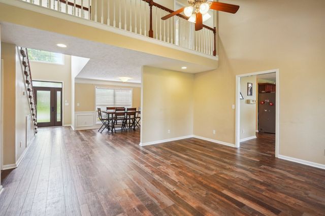 754 McClain Dr, Clarksville, TN 37040
