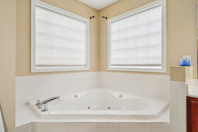754 McClain Dr, Clarksville, TN 37040
