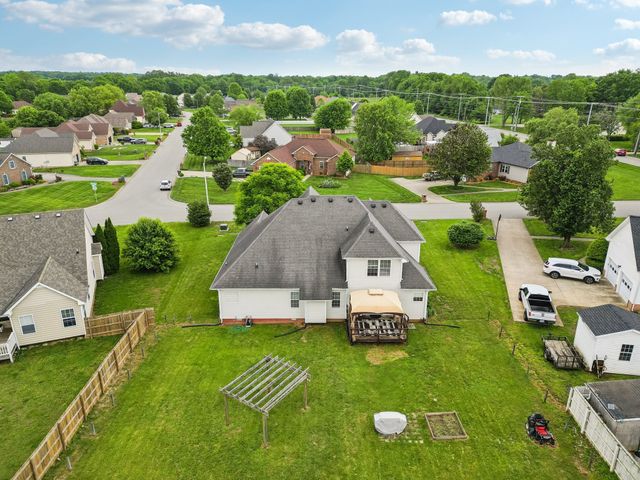 754 McClain Dr, Clarksville, TN 37040