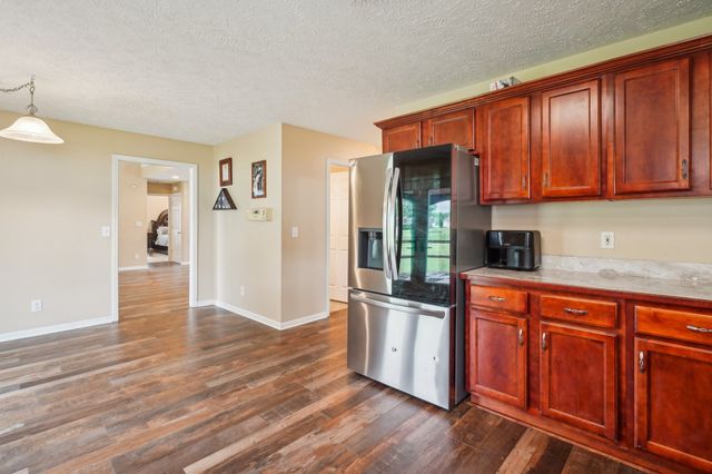 754 McClain Dr, Clarksville, TN 37040