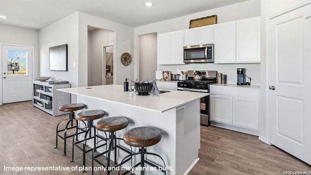 1547 Esmeralda Grv, San Antonio, TX 78253