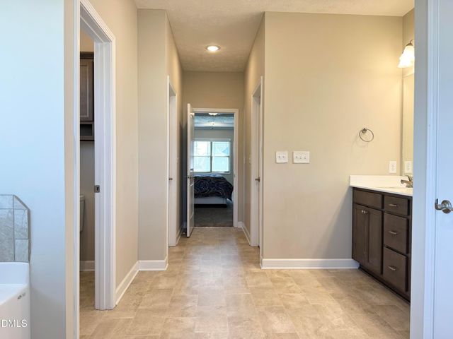 2955 Branscombe Road, Fayetteville, NC 28304