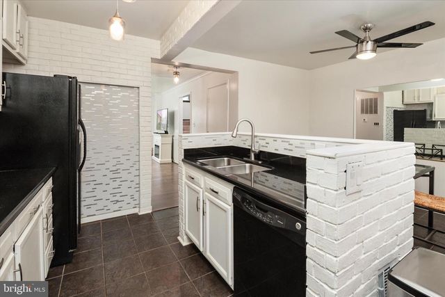 1353 MORRIS RD SE, Washington, DC 20020