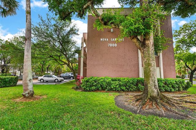 7000 Nova Dr 105E, Davie, FL 33317