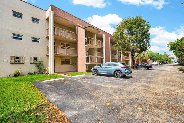 7000 Nova Dr 105E, Davie, FL 33317