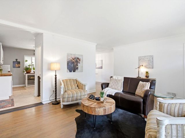 2888 S Zurich Ct, Denver, CO 80236