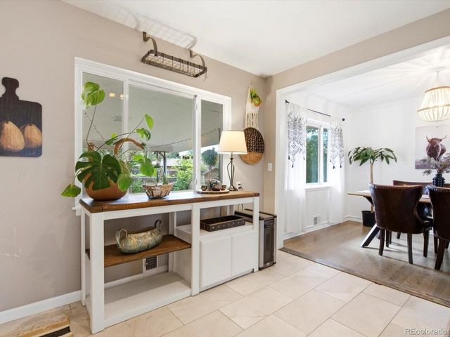 2888 S Zurich Ct, Denver, CO 80236