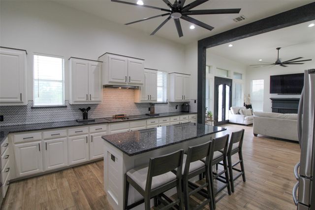 3270 Katy Kourt E, Midlothian, TX 76065