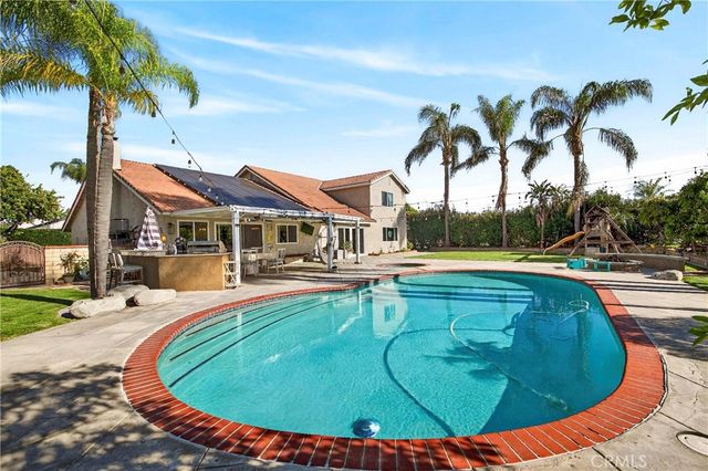 6011 Sun View Road, Yorba Linda, CA 92886