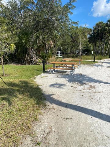 271 SW Sally Way, Stuart, FL 34997