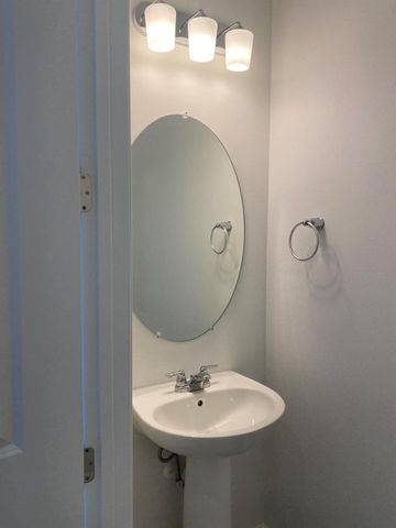 271 SW Sally Way, Stuart, FL 34997