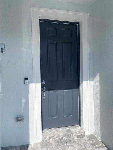 271 SW Sally Way, Stuart, FL 34997