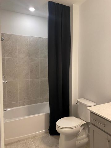 271 SW Sally Way, Stuart, FL 34997