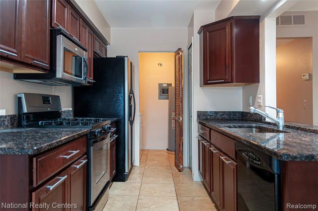 24713 Greater Mack Avenue, Saint Clair Shores, MI 48080