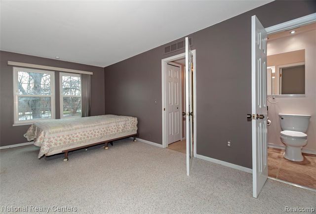 24713 Greater Mack Avenue, Saint Clair Shores, MI 48080