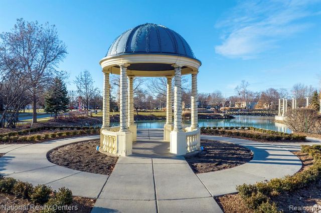 24713 Greater Mack Avenue, Saint Clair Shores, MI 48080