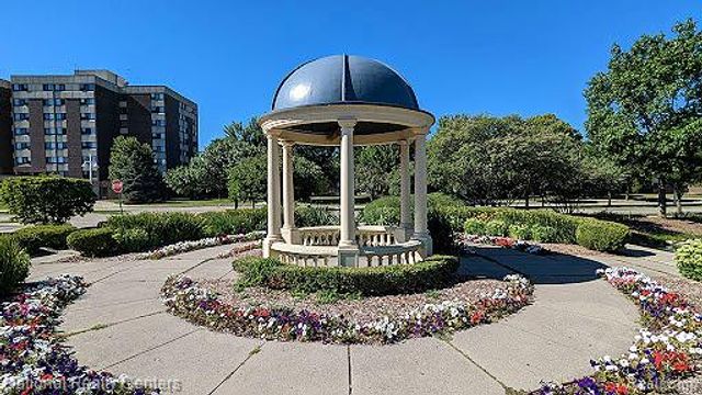 24713 Greater Mack Avenue, Saint Clair Shores, MI 48080