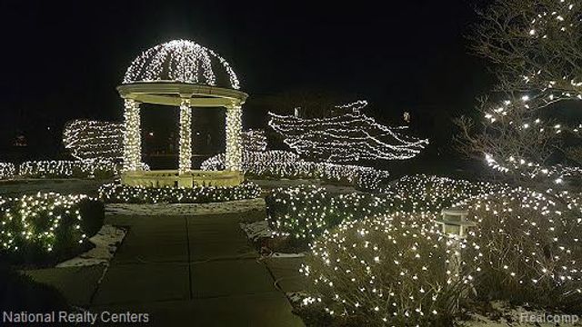 24713 Greater Mack Avenue, Saint Clair Shores, MI 48080