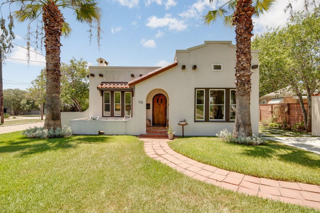 715 East 31st Street, Bryan, TX 77803 — exterior
