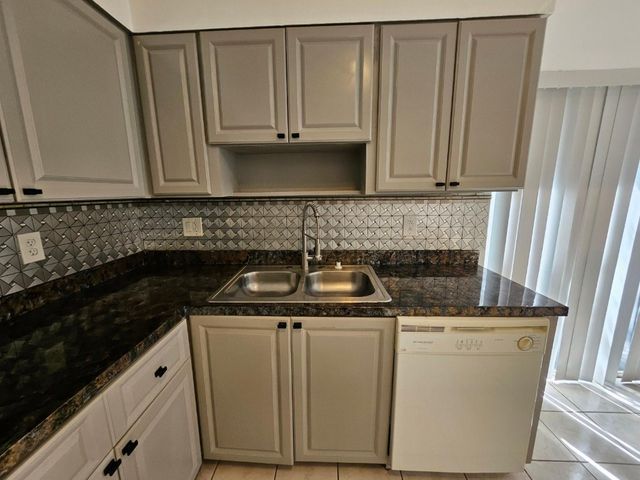 8047 NW 8th Street 8047, Fort Lauderdale, FL 33324