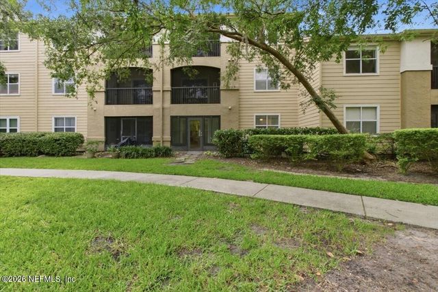 5 ARBOR CLUB Drive 103, Ponte Vedra Beach, FL 32082