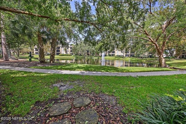 5 ARBOR CLUB Drive 103, Ponte Vedra Beach, FL 32082