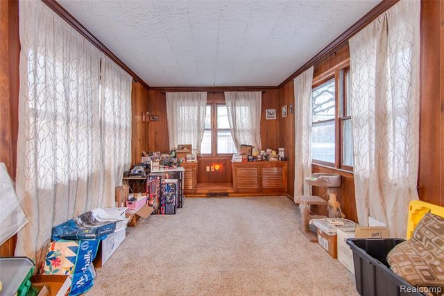 21858 Pleasant Avenue, Eastpointe, MI 48021