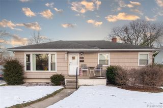 21858 Pleasant Avenue, Eastpointe, MI 48021