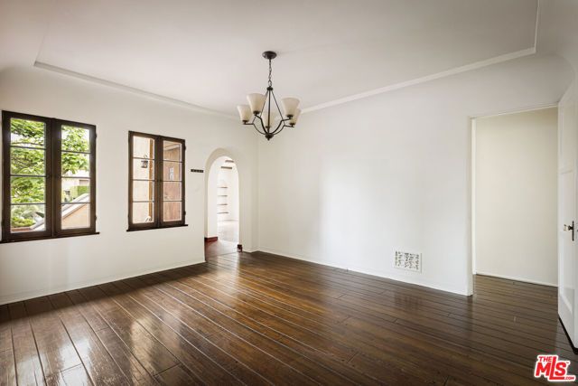 844 S Curson Avenue, Los Angeles, CA 90036