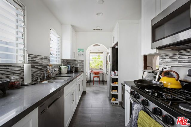 844 S Curson Avenue, Los Angeles, CA 90036