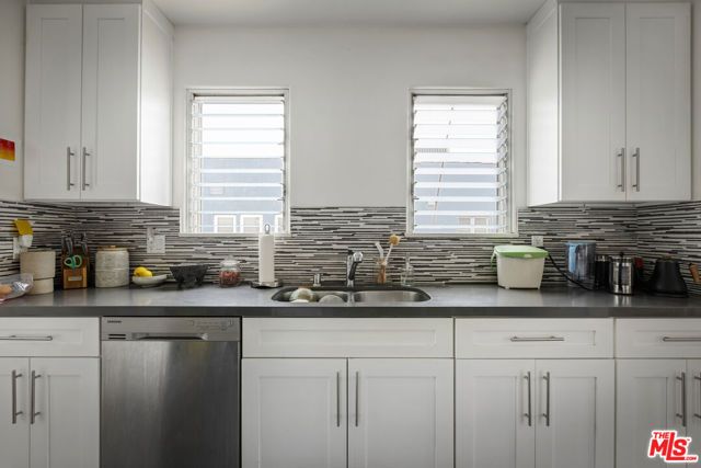 844 S Curson Avenue, Los Angeles, CA 90036