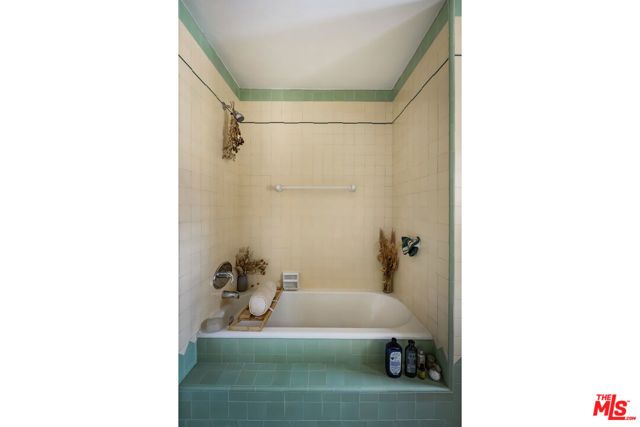 844 S Curson Avenue, Los Angeles, CA 90036