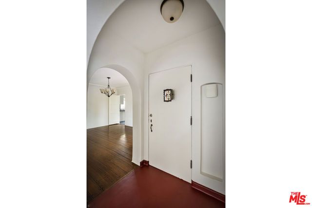 844 S Curson Avenue, Los Angeles, CA 90036