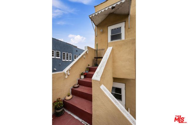 844 S Curson Avenue, Los Angeles, CA 90036