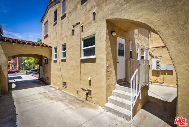 844 S Curson Avenue, Los Angeles, CA 90036