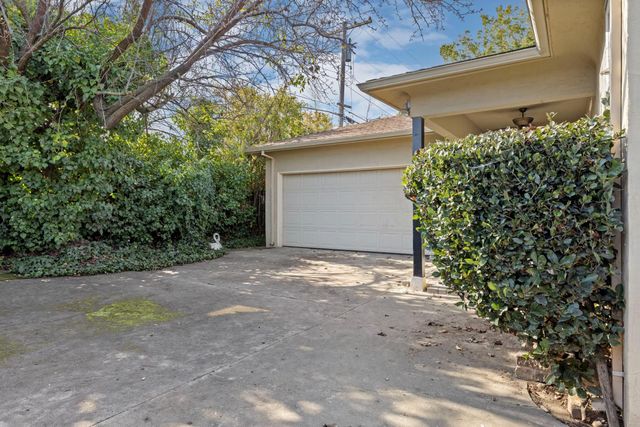 418 Gerard Dr, Lodi, CA 95242