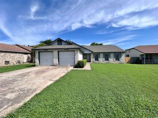 508 Willowbend CV, Round Rock, TX 78664