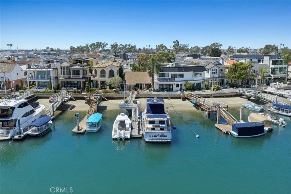 323 E Bay Front, Newport Beach, CA 92662