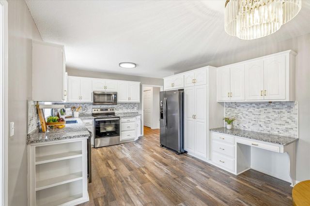 707 Erickson Court, Sauk Rapids, MN 56379