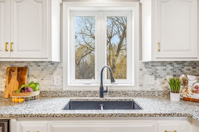 707 Erickson Court, Sauk Rapids, MN 56379