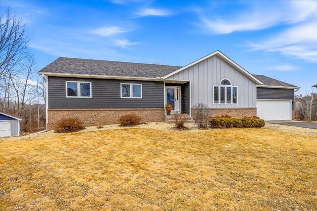 707 Erickson Court, Sauk Rapids, MN 56379