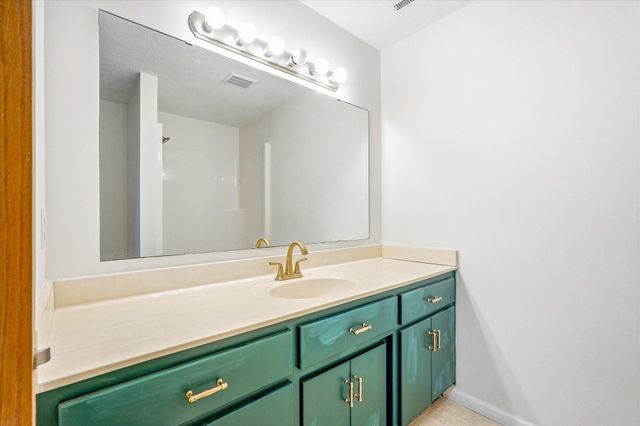 707 Erickson Court, Sauk Rapids, MN 56379