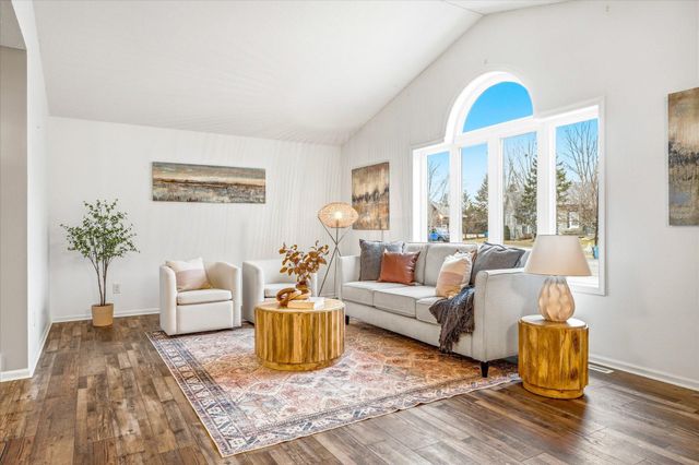 707 Erickson Court, Sauk Rapids, MN 56379