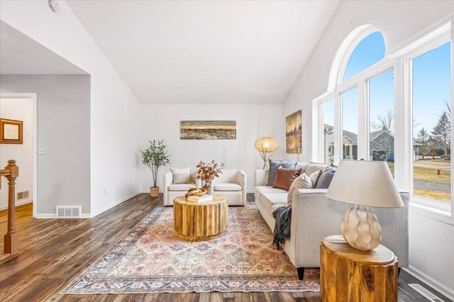 707 Erickson Court, Sauk Rapids, MN 56379